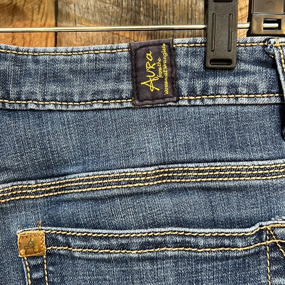 Wrangler Aura Bootcut Jeans Womens Instantly Slimming - Picture 5 of 9